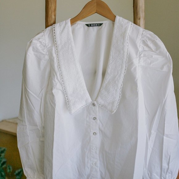 NWOT  White Bavarian Style Blouse - Picture 4 of 7